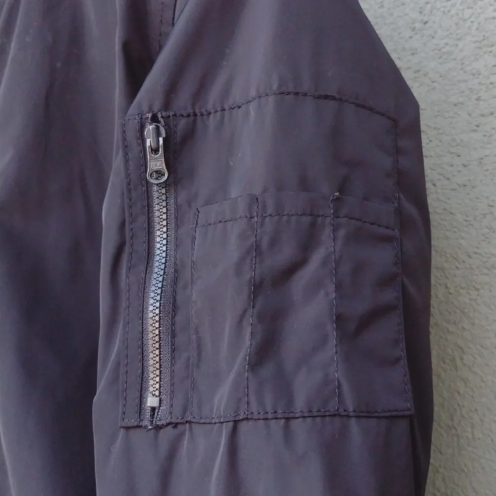Old Navy Black Bomber Jacket Youth Large (10-12)